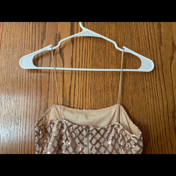 Pretty little thing sequin dress - Picture 3 of 6